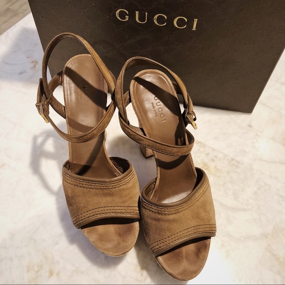 GUCCI SOFT SUEDE ACERO PLATFORM - Picture 2 of 7